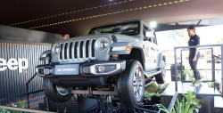 jeep-inova-com-simulador-off-road-e-promove-uma-nova-experiencia-ao-publico-em-florianopolis