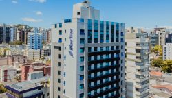 blue-tree-premium-florianopolis-lanca-hospedagem-com-ceia-especial-de-ano-novo