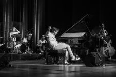 orquestra-brasileira-apresenta-concerto-de-natal-com-projecao-mapeada-no-largo-da-catedral;-espetaculo-tera-audiodescricao-e-libras