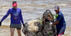 limpeza-dos-mares-recolhe-mais-de-3-toneladas-de-lixo-na-lagoa-da-conceicao-neste-final-de-semana