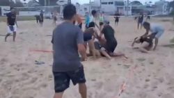 familia-e-agredida-por-grupo-de-beach-tennis-em-quadra-publica-de-florianopolis