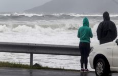 com-mare-alta,-epagri-alerta-para-risco-de-alagamentos-a-partir-desta-quarta