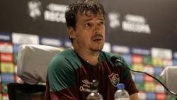 reflexoes-do-tecnico-do-fluminense-fernando-diniz-apos-a-conquista-o-titulo-da-recopa-sul-americana-um-olhar-alem-do-futebol