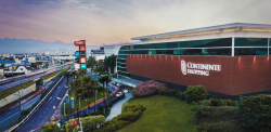 continente-shopping-promove-acao-de-interatividade-entre-criancas-e-coelho-da-pascoa