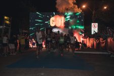 jurere-night-run-|-hard-rock-cafe-florianopolis-reune-3,5-mil-atletas-neste-sabado-(16)