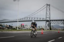 itau-bba-ironman-70.3-florianopolis-atrai-grande-numero-de-participantes