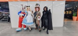 personagens-de-alice-no-pais-das-maravilhas-fazem-espetaculo-de-pascoa-gratuito-em-florianopolis