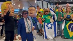 “bolsonaro”,-“milei”-e-“trump”-recepcionam-jair-bolsonaro-em-florianopolis